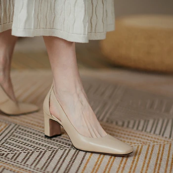 2022 İlkbahar Ve Sonbahar Moda Yeni Banliyö Üniforma Ayakkabı Rahat Yüksek Topuklu Kare Ayak Pompa Ayakkabı kadın Tıknaz Topuk sandalet