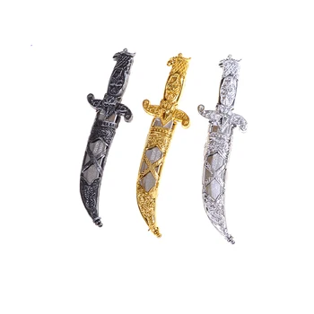 1 Adet Yeni plastik kılıç 7-B parti malzemeleri cadılar bayramı oyuncağı kılıç küçük silahlar Phoenix bıçak oyuncak korsanlar hançer çocuklar için 22*6 cm