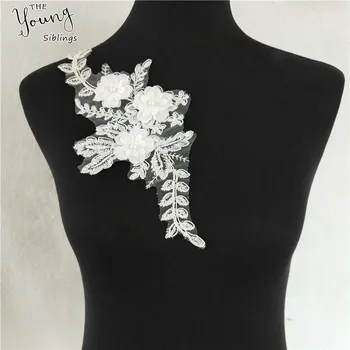 Yüksek kaliteli dantel kumaş Beyaz 3D çiçek Danteller yaka ABS ınci Nakış Uygulama dikiş Elbise El Sanatları Aksesuarları