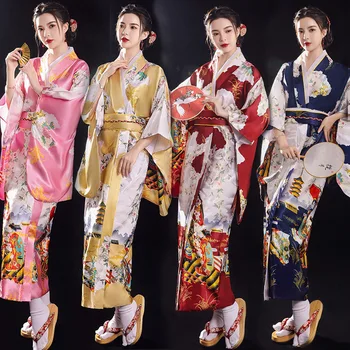8 Renk Japon Geleneksel Kostümleri Kadınlar için Kimono Yukata Çiçek Baskı Bornoz yaz elbisesi Saten Hırka Seksi Bayan 2022
