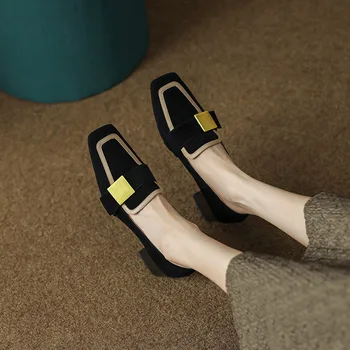 2022 Yeni Fransız Retro Renk Eşleştirme tek ayakkabı kadın Kare Ayak Küçük deri ayakkabı Deri Orta Kalın Topuk Loafer'lar
