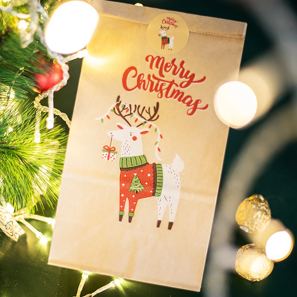 24 Setleri Noel Kraft Kağıt Torbalar Noel Baba Kardan Adam Noel Partisi Favor Çanta Şeker Çerez Hediye Ambalaj Kılıfı Noel Dekorasyon