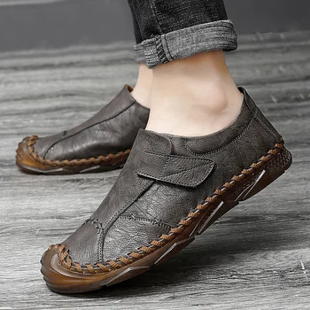 Lüks Marka Deri Erkek rahat ayakkabılar El Yapımı Yumuşak deri makosenler Nefes sürüş ayakkabısı Moccasins Sneakers Büyük Boy 47