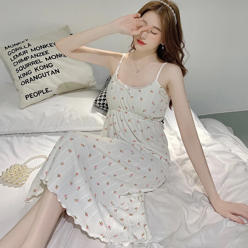 Kolsuz Gecelik kadın Jartiyer Yaz Gevşek Tatlı Çiçek Pijama Gecelik Elbise Göğüs Pedi ile dış giyim olabilir